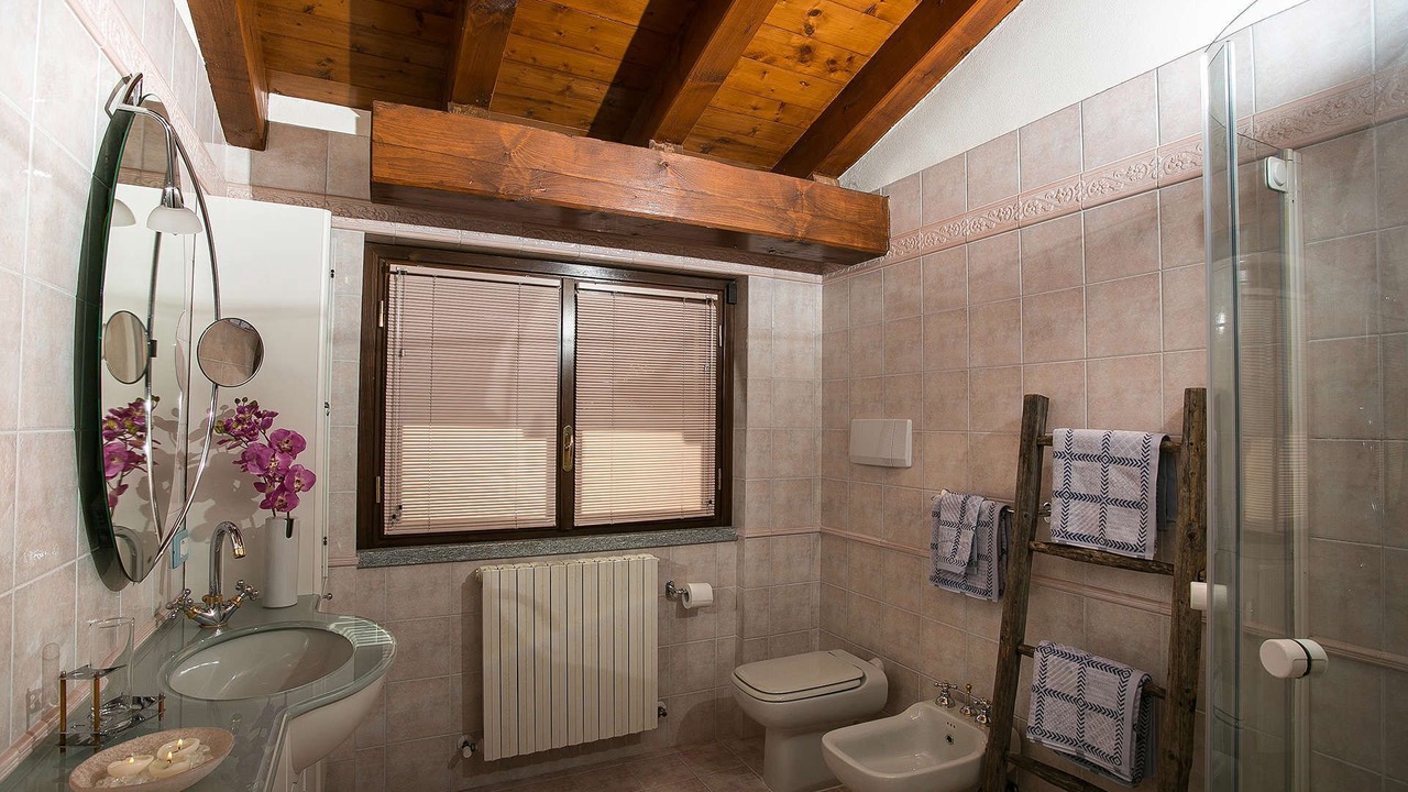 Photo of Bathroom in Meina