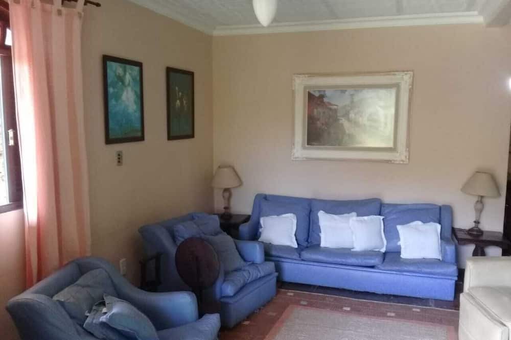 Photo of Livingroom in Costa Verde
