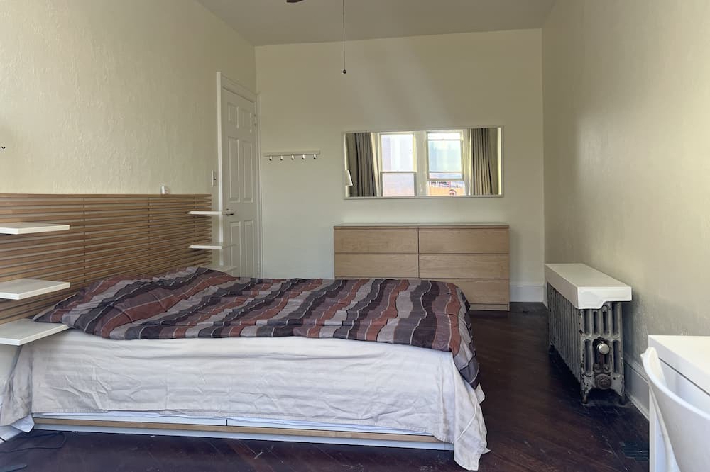 Photo of Bedroom in Queens