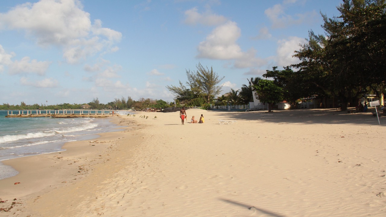 Photo of Others in Runaway Bay