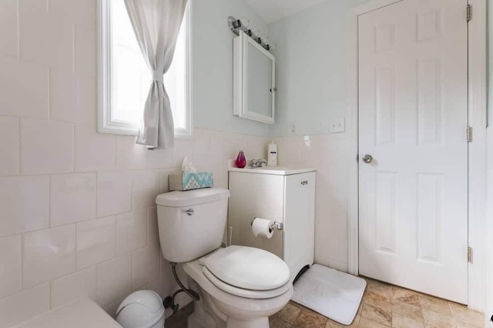 Photo of Bathroom in Queens