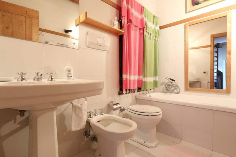 Photo of Bathroom in Follina