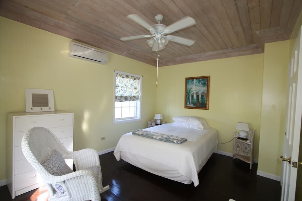 Photo of Bedroom in Rainbow Bay