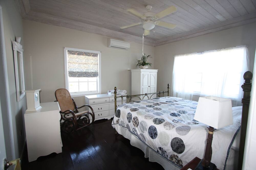 Photo of Bedroom in Rainbow Bay