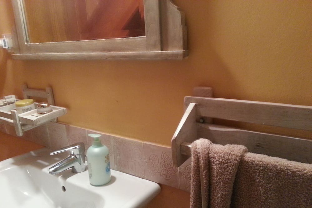 Photo of Bathroom in Follina