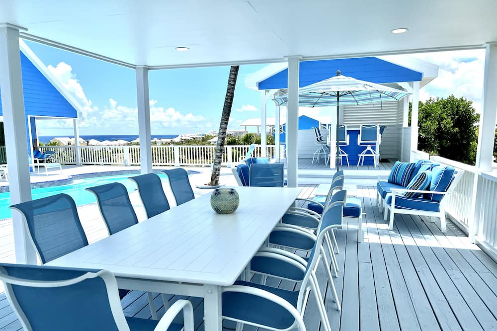 Photo of Patio Balcony in Hope Town