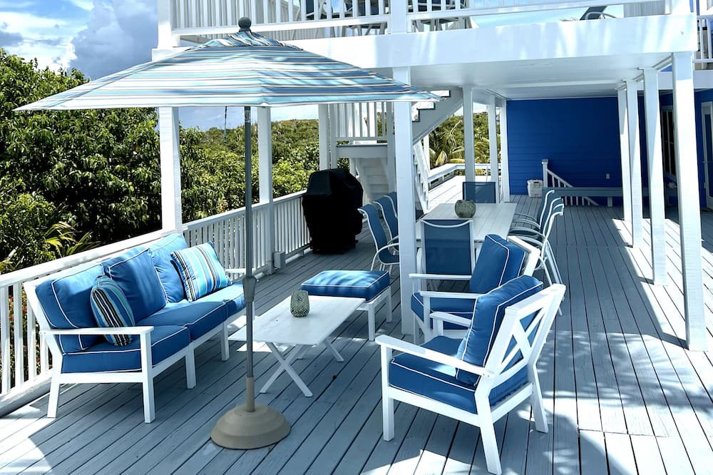 Photo of Patio Balcony in Hope Town