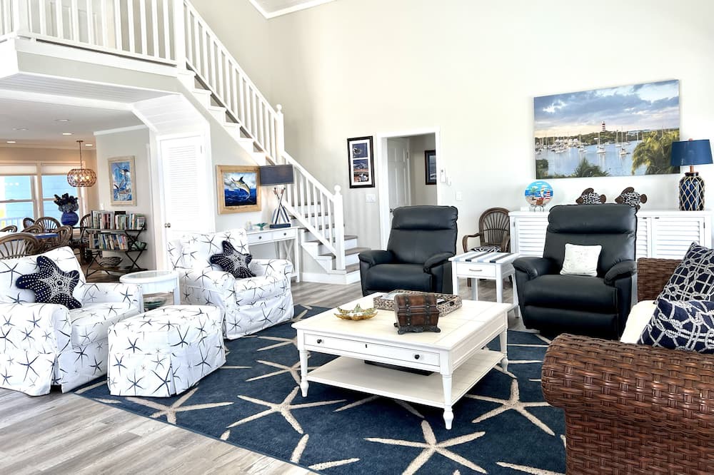 Photo of Livingroom in Hope Town