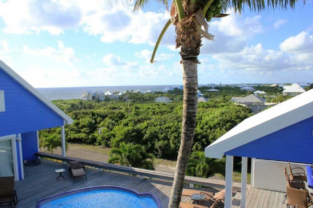 Photo of Patio Balcony in Hope Town