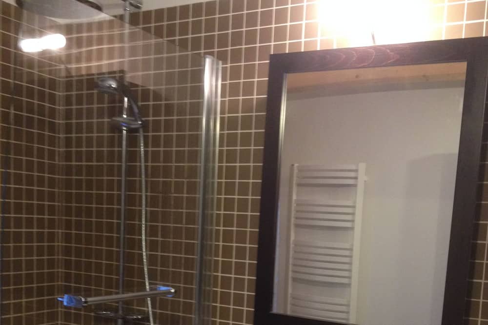 Photo of Bathroom in Petit-Ivry
