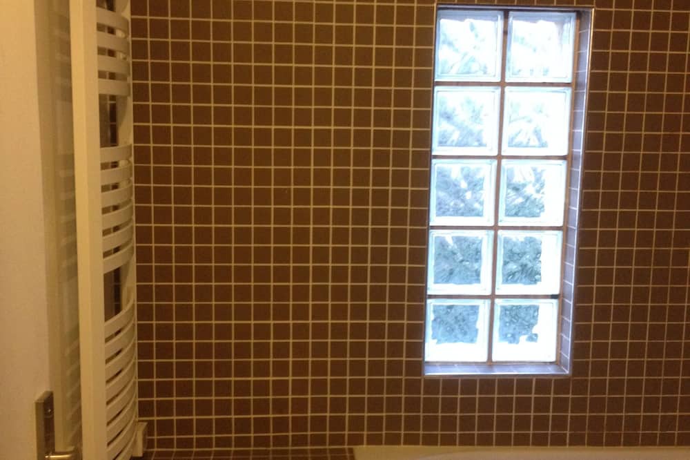 Photo of Bathroom in Petit-Ivry