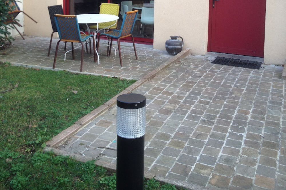 Photo of Patio Balcony in Petit-Ivry