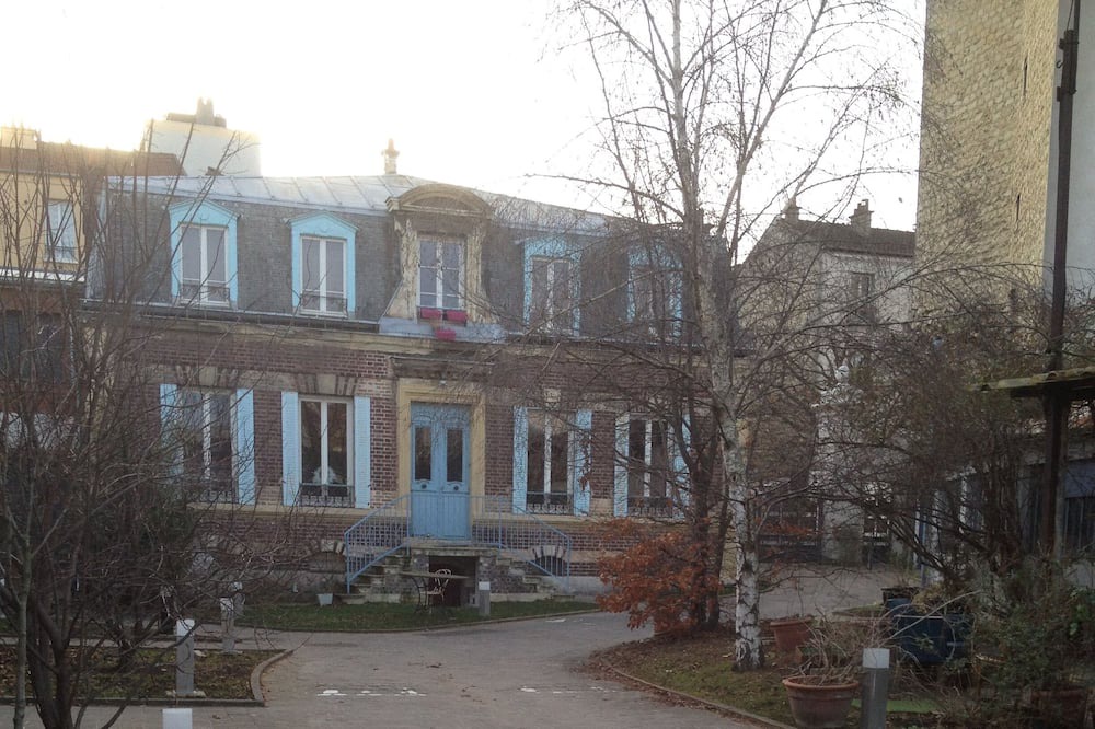Photo of Outdoor in Petit-Ivry