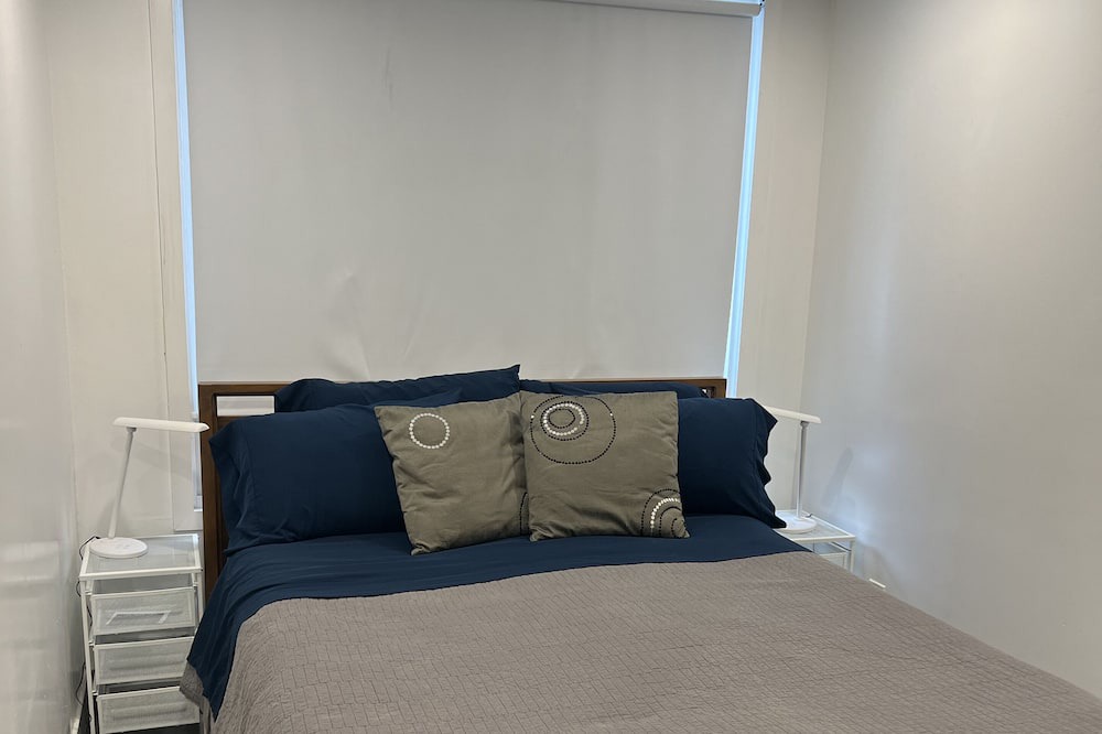 Photo of Bedroom in Brighton Beach