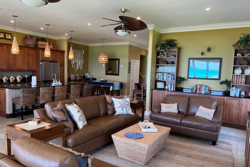 Photo of Livingroom in Jimmy Hill
