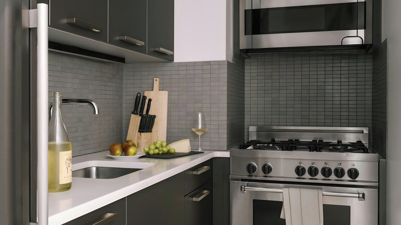 Photo of Kitchen in Tudor City