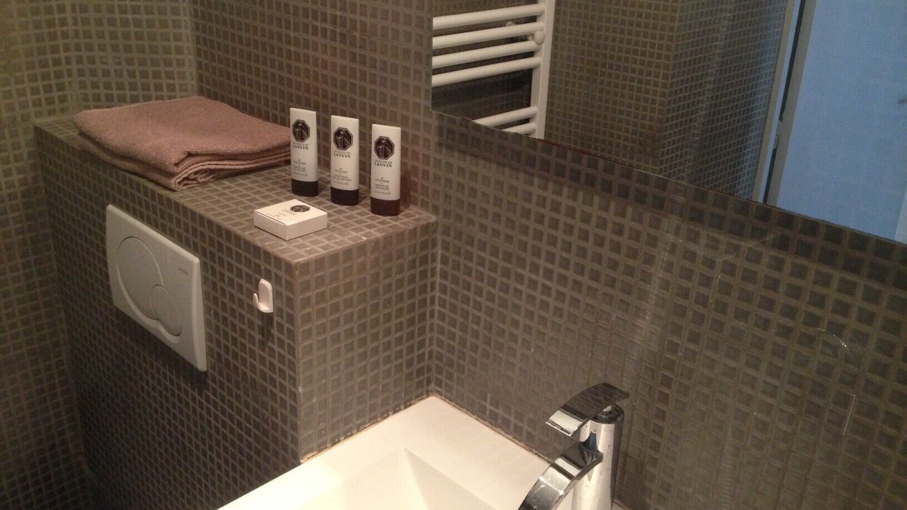 Photo of Bathroom in Quartier de Rochechouart