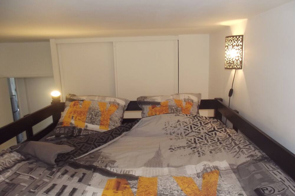 Photo of Bedroom in Saint-Germain-sur-Morin