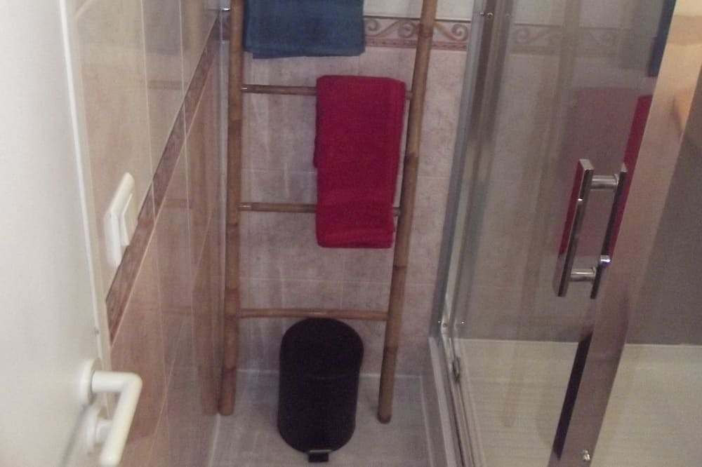 Photo of Bathroom in Saint-Germain-sur-Morin