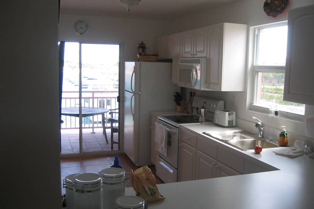 Photo of Kitchen in South Bimini