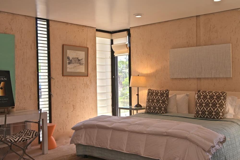 Photo of Bedroom in Savannah Sound