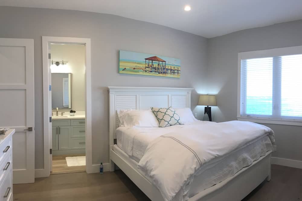 Photo of Bedroom in Staniel Cay