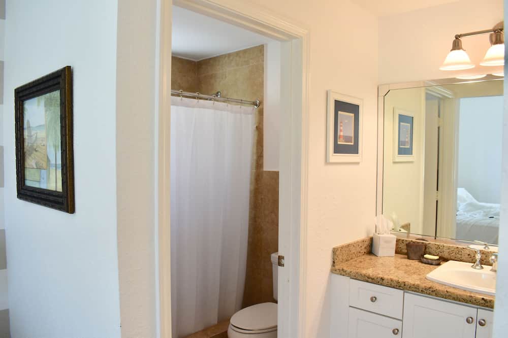 Photo of Bathroom in Alice Town