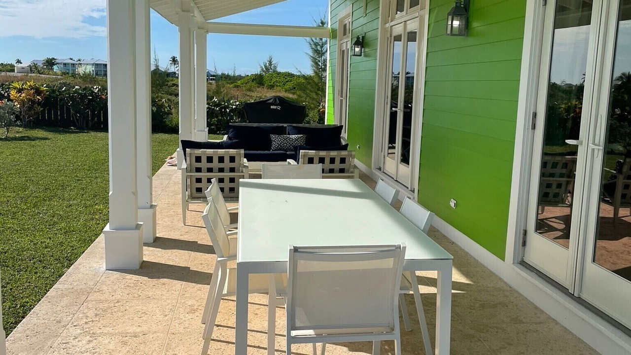 Photo of Patio Balcony in Treasure Cay