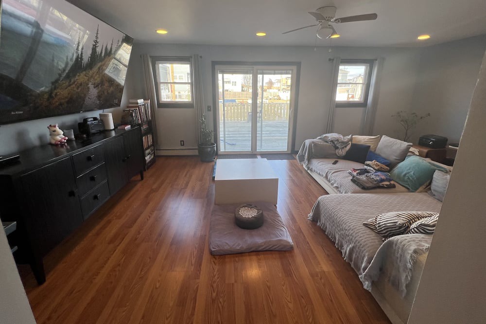 Photo of Bedroom in Broad Channel