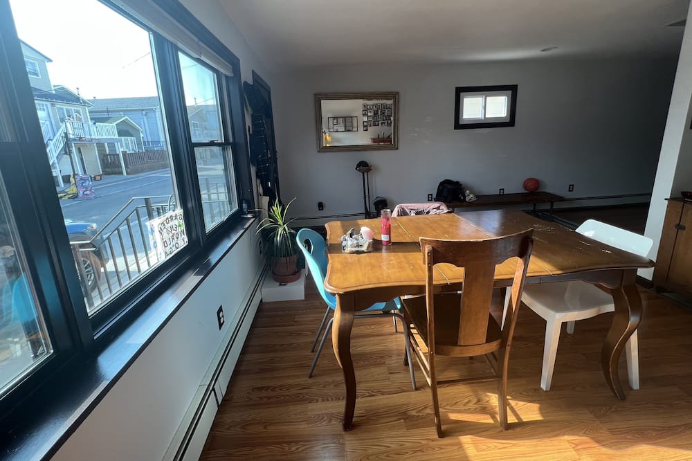 Photo of Livingroom in Broad Channel