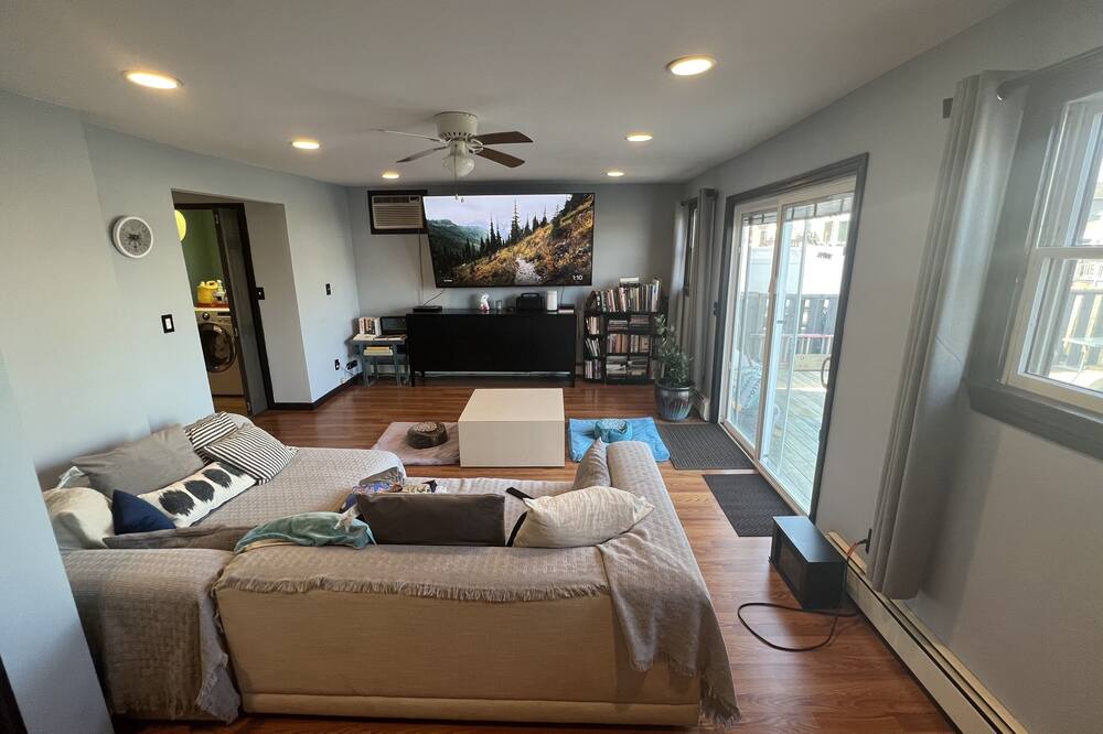 Photo of Bedroom in Broad Channel