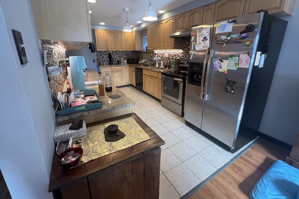 Photo of Kitchen in Broad Channel