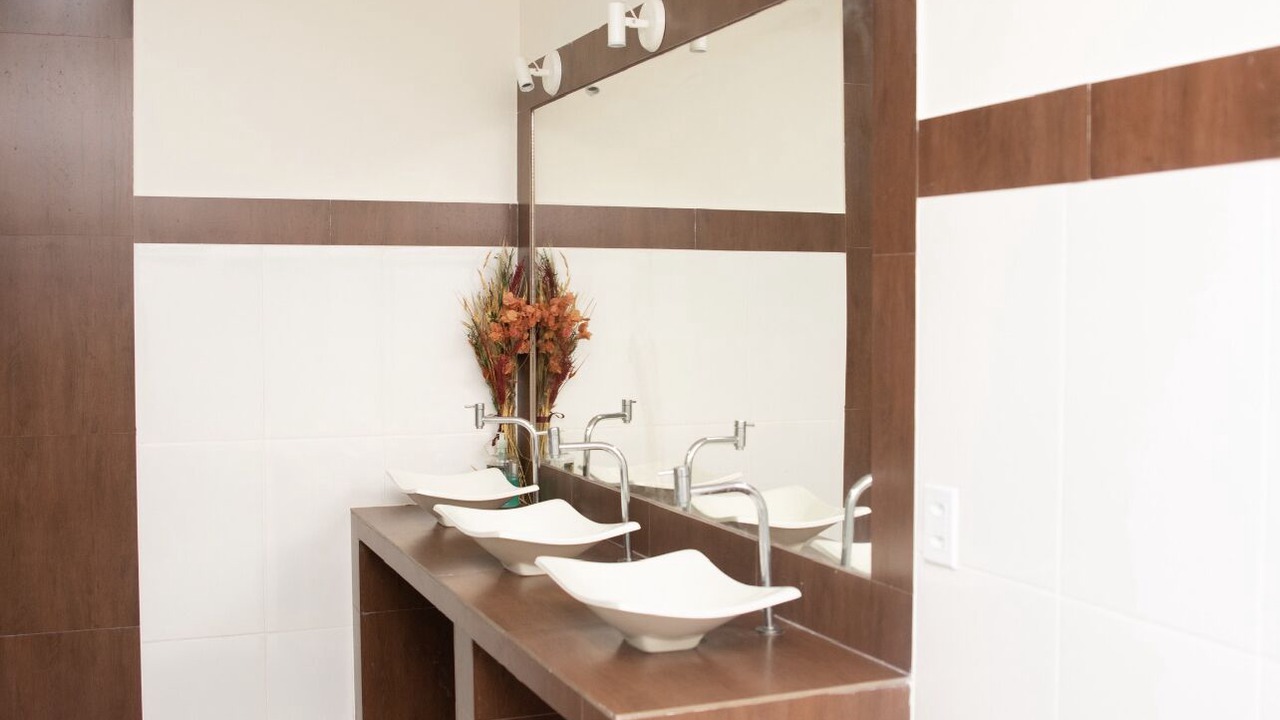 Photo of Bathroom in Pero