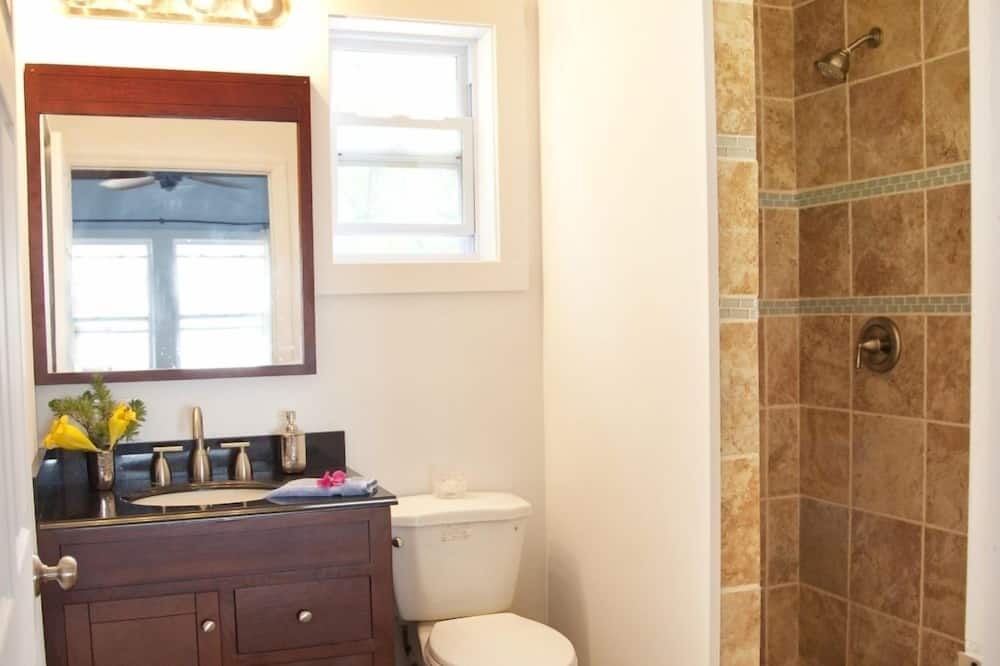 Photo of Bathroom in South Palmetto Point