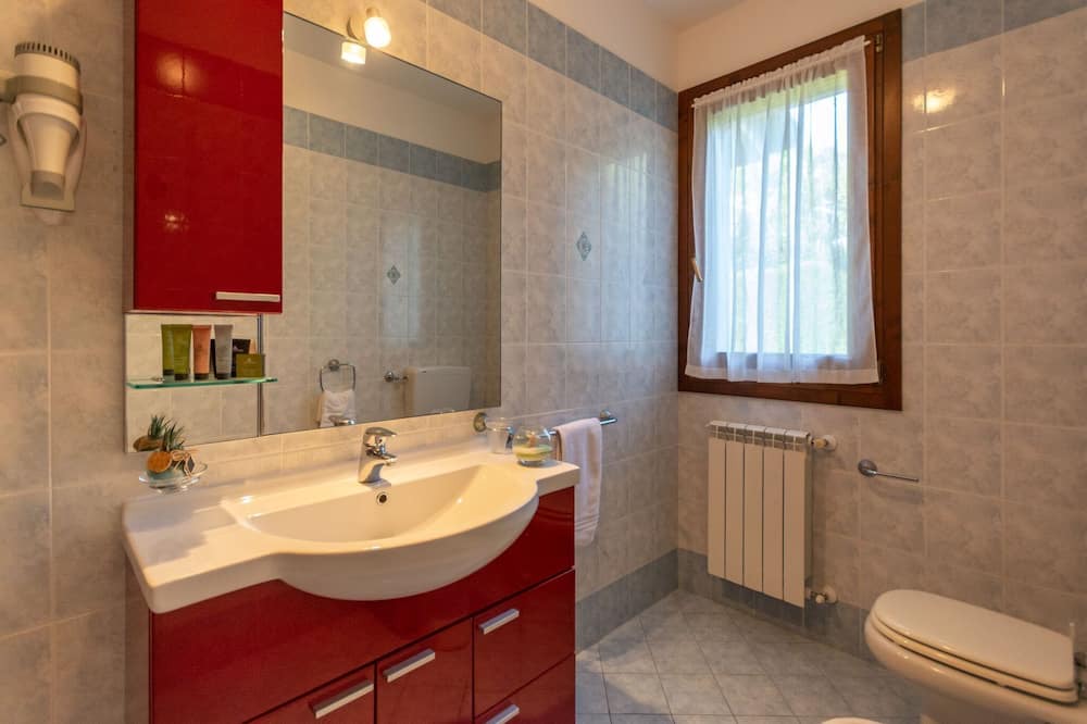 Photo of Bathroom in Isola Albarella