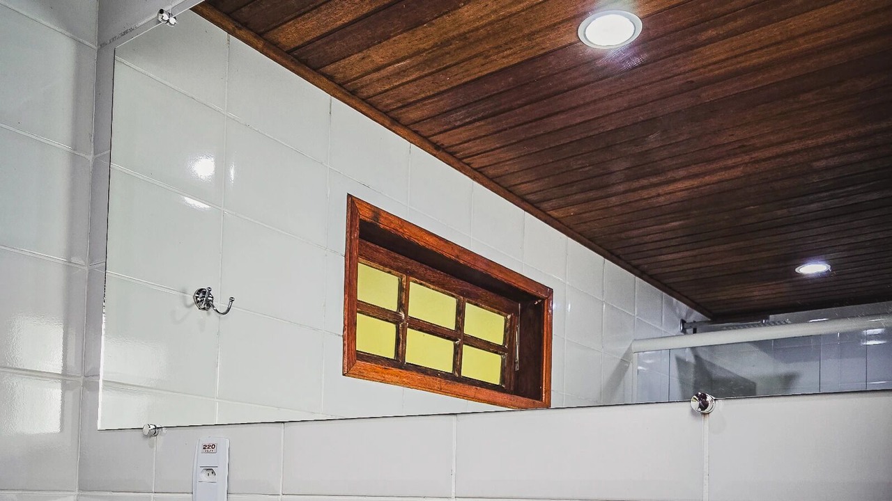 Photo of Bathroom in Perisse