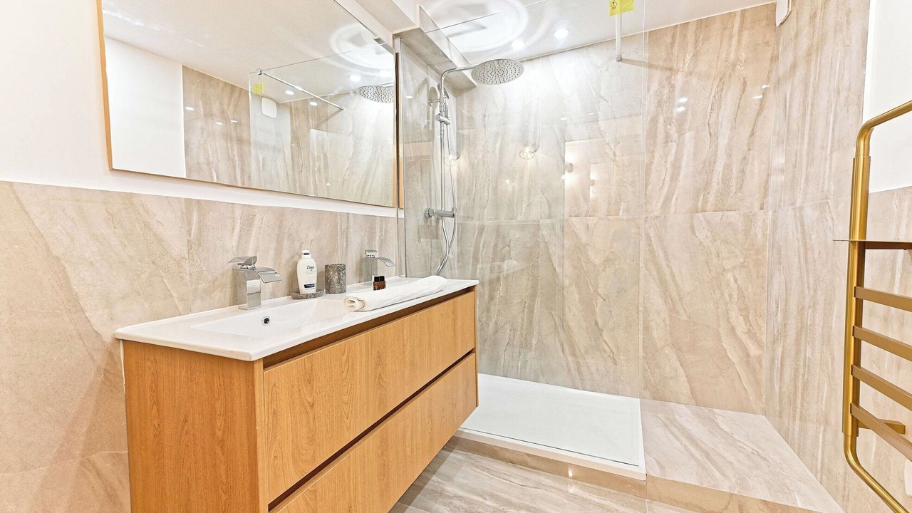 Photo of Bathroom in Quartier de Rochechouart