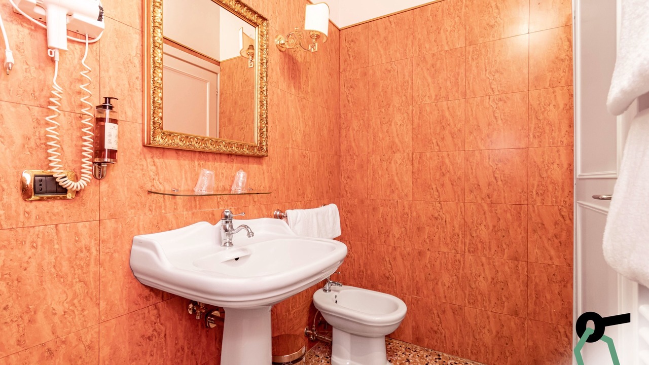 Photo of Bathroom in Dolo