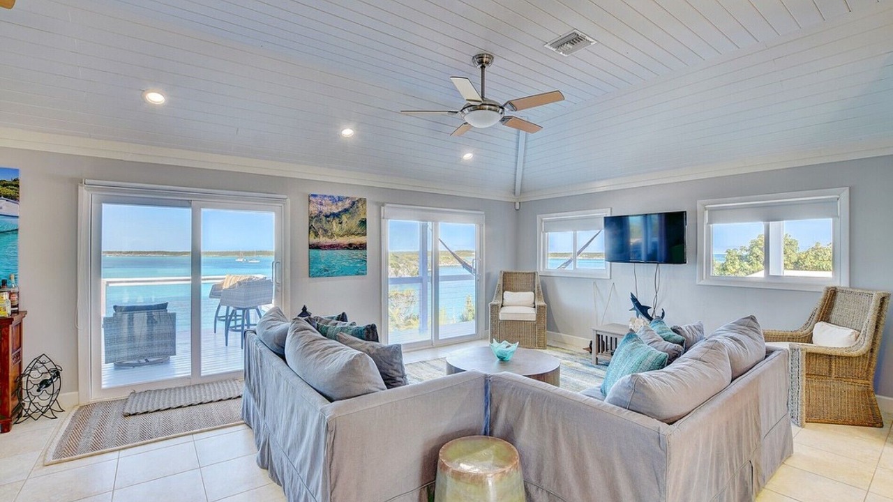 Photo of Livingroom in Exuma