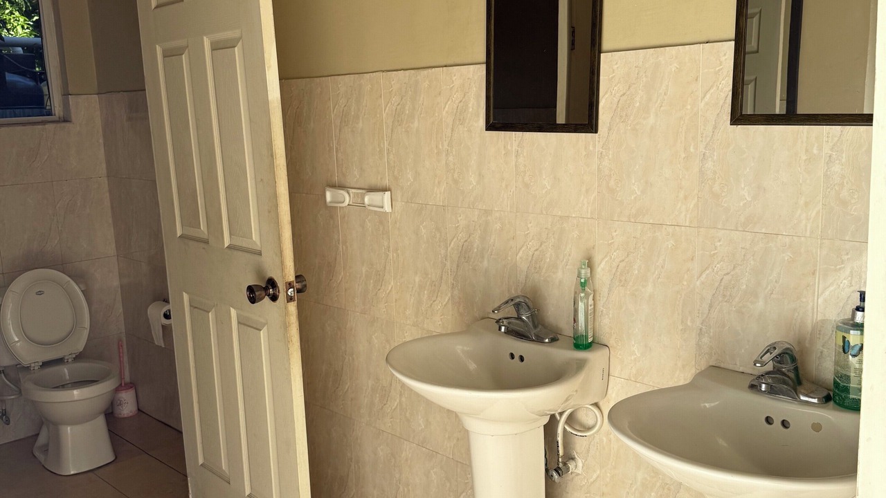 Photo of Bedroom in Orange Bay