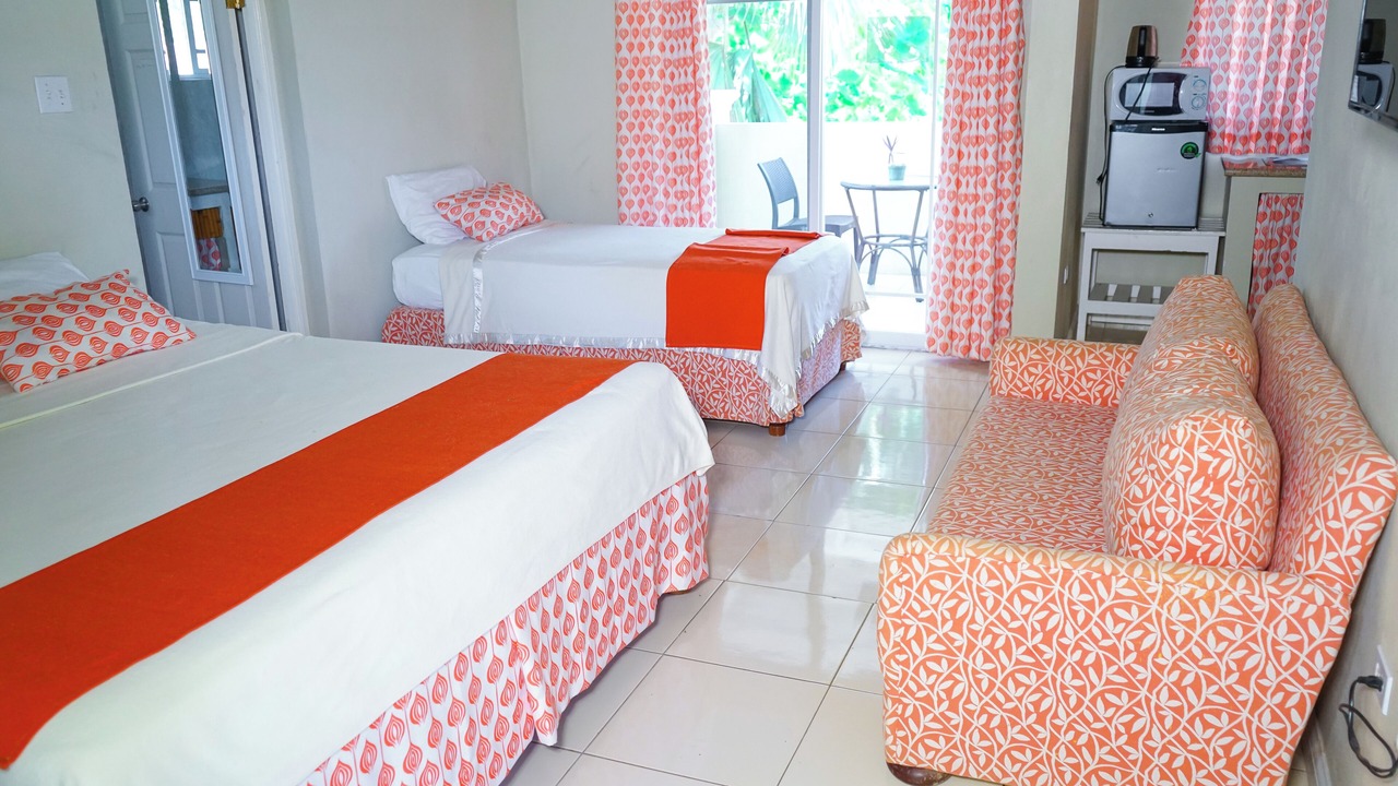 Photo of Patio Balcony in Orange Bay