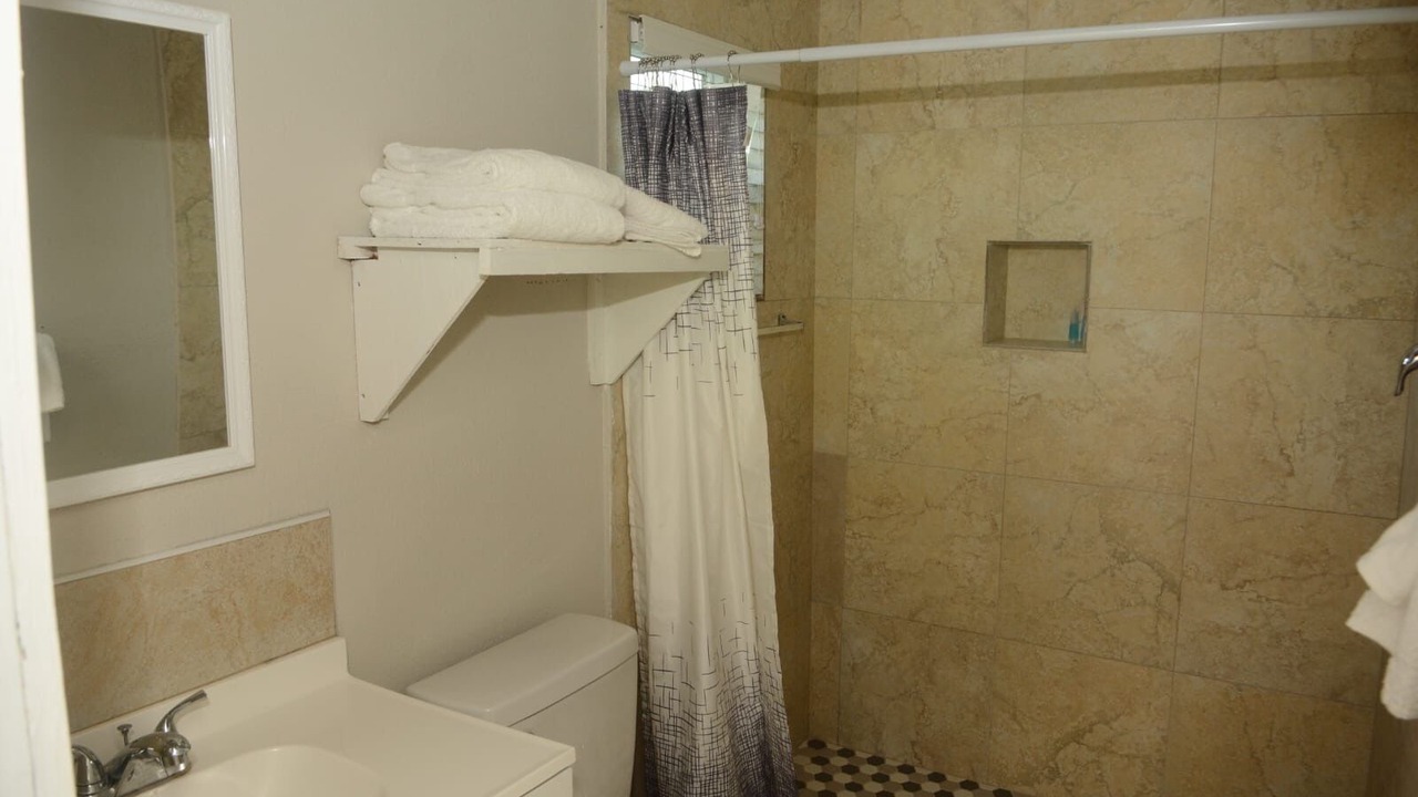Photo of Bathroom in Rolleville