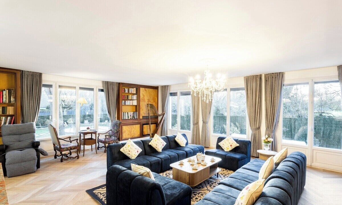 Photo of Livingroom in Sceaux