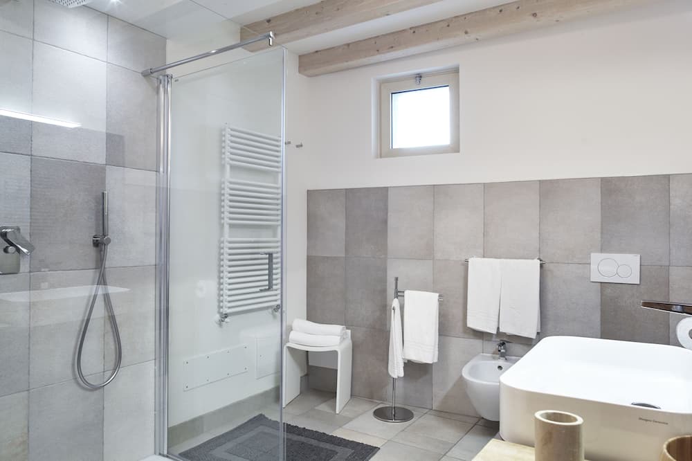 Photo of Bathroom in Negrar