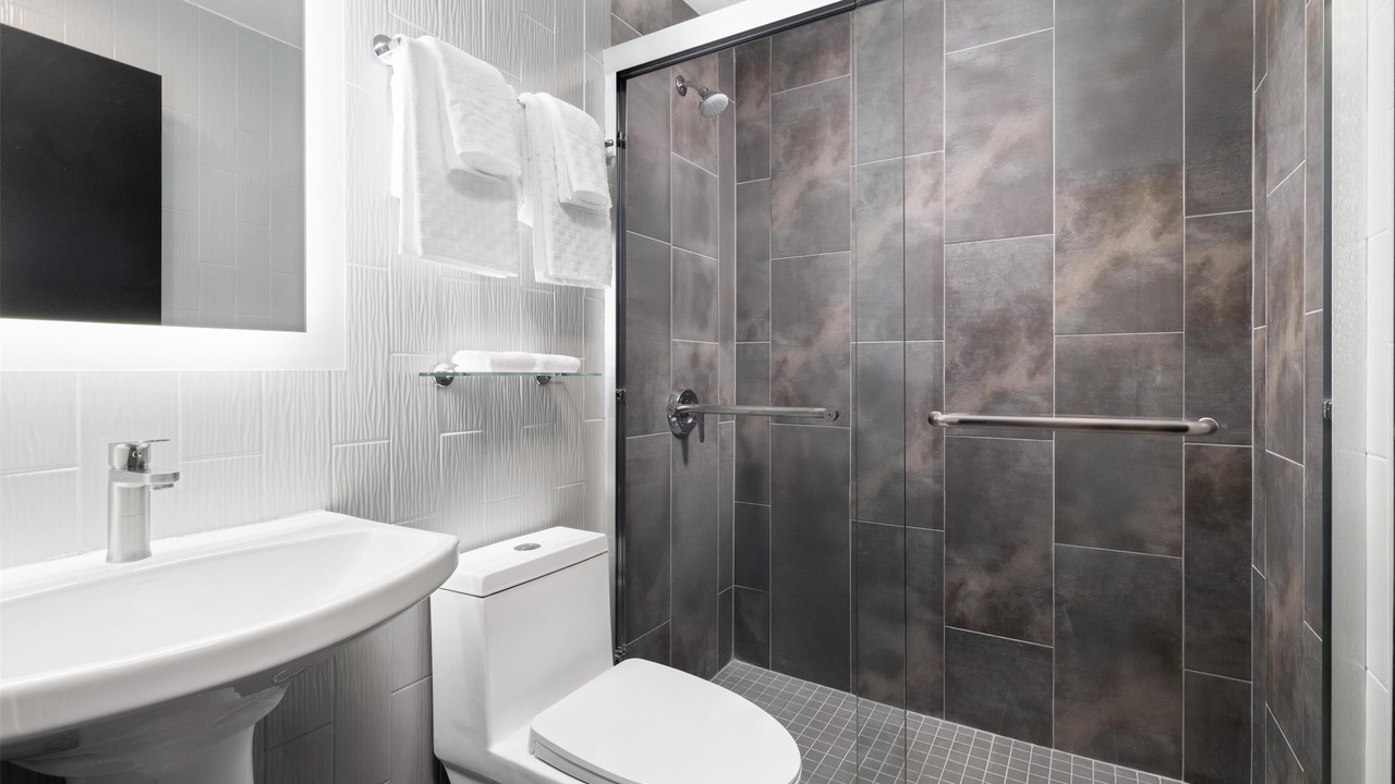 Photo of Bathroom in West Bronx