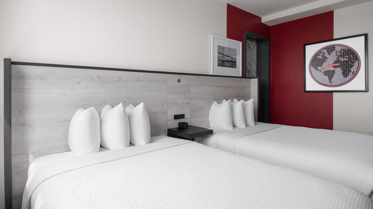 Photo of Bedroom in Midwood
