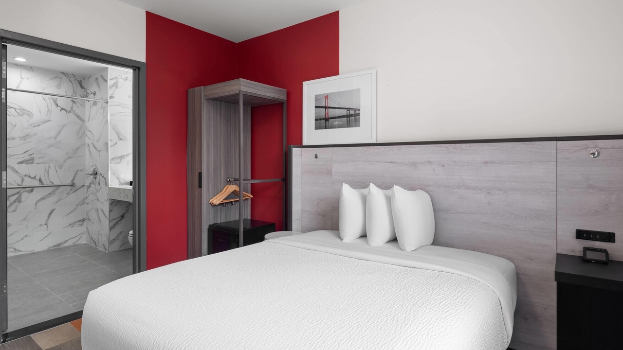 Photo of Bedroom in Midwood
