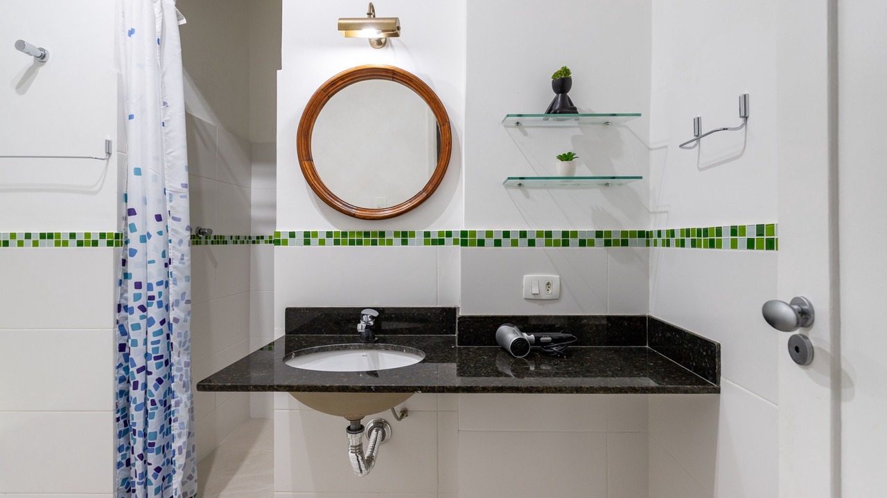 Photo of Bathroom in Laranjeiras
