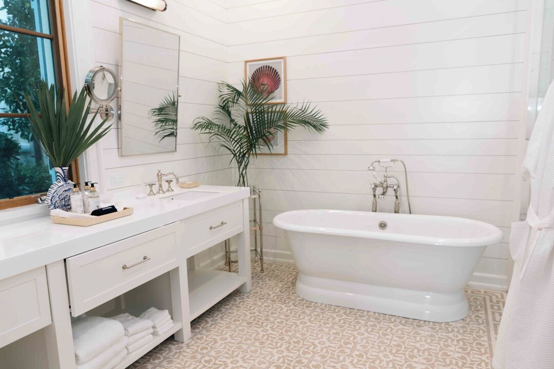 Photo of Bathroom in Dunmore Town