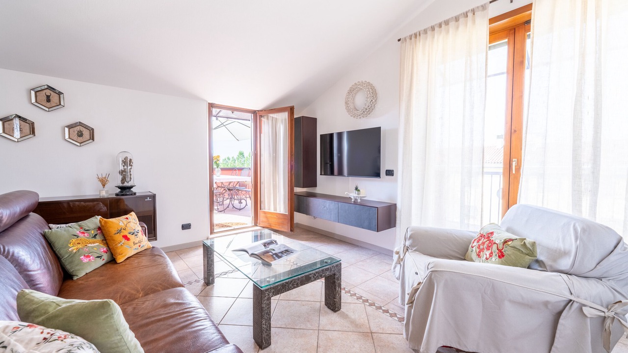 Photo of Livingroom in Ovest